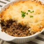 Hearty Shepherd’s Pie with Ground Beef and Savory Rice