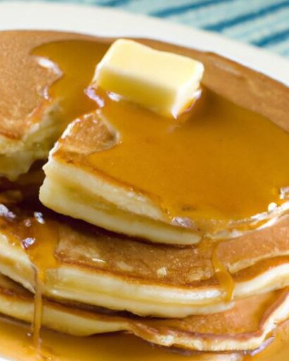Fluffy Morning Bliss: Easy Pancakes with Maple Syrup