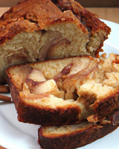 Warm Up Your Day with Classic Apple Cinnamon Loaf Cake