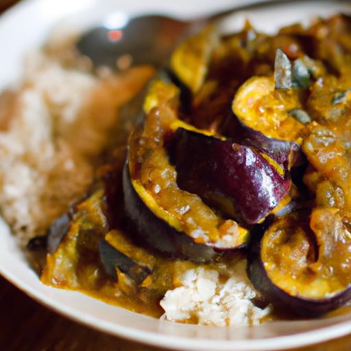 Savor the​ Flavors: Eggplant ‌Curry Paired with Coconut Rice